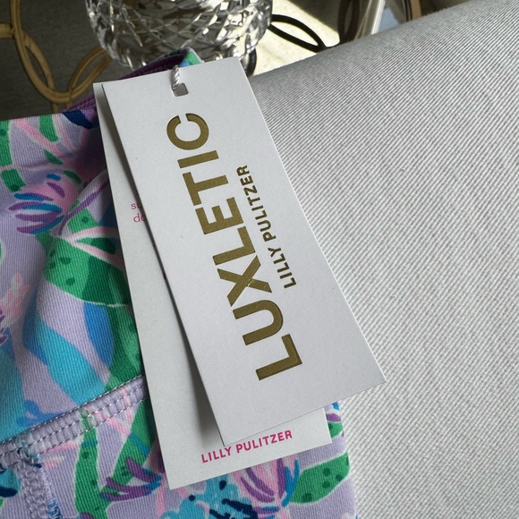 Lilly Pulitzer Multi-Color Set:  Active Tank and Leggings NWT - Picture 5 of 9
